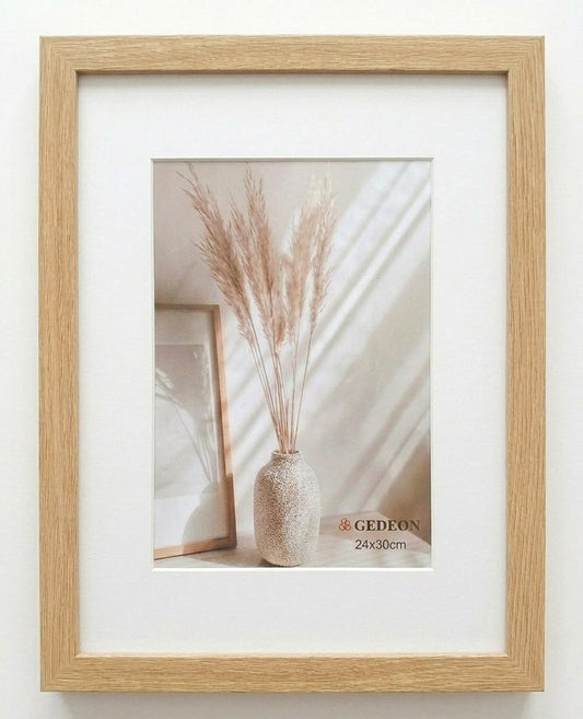 Ramka 24x30cm drewniana M224 (20x12mm)